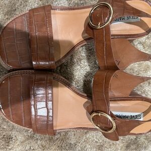 Steve Madden Brown Croc-Embossed Sandals